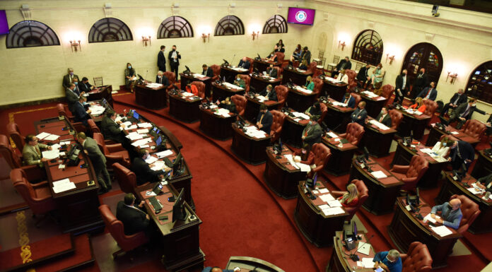 SENADO RECESA LABORES ADMINISTRATIVAS A PARTIR DEL MEDIODÍA DEBIDO A LA CERCANÍA DEL POTENCIAL CICLÓN TROPICAL 6