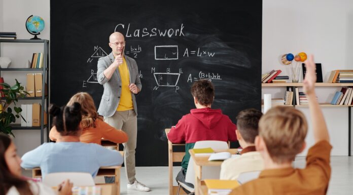 JENNIFFER GONZÁLEZ ANUNCIA $13 MILLONES PARA LA EDUCACCIÓN,SALUD Y CUIDO DE NIÑOS