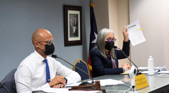 DECENAS DE PERSONAS PIERDEN SUS EMPLEOS POR NO ESTAR VACUNADOS