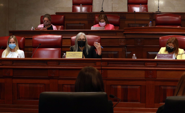 EVALUAN MEDIDA PARA ESTABLECER LA ”LEY PARA LA PREVENCIÓN DEL MALTRATO Y PRESERVACIÓN DE LA UNIDAD FAMILIAR”