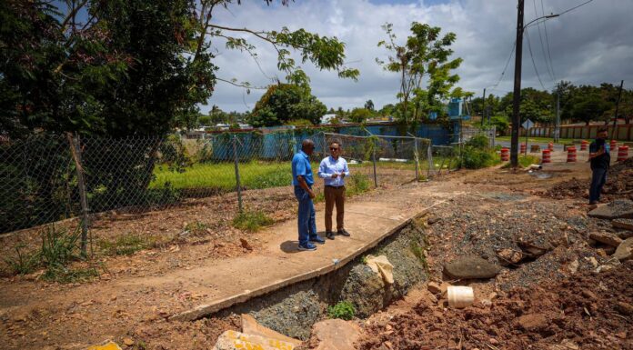 MUNICIPIO DE SAN JUAN REPARA Y RENUEVA INFRAESTRUCTURA EN URB. MONTE CARLO
