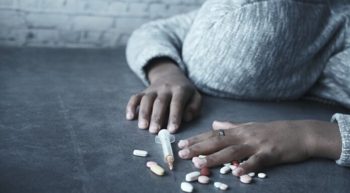 ASSMCA ORIENTA A LA CIUDADANÍA SOBRE CÓMO LA LEY 35 PROTEGE A LAS PERSONAS QUE SON VÍCTIMAS DE UNA SOBREDOSIS Y A QUIENES LES BRINDEN AYUDA