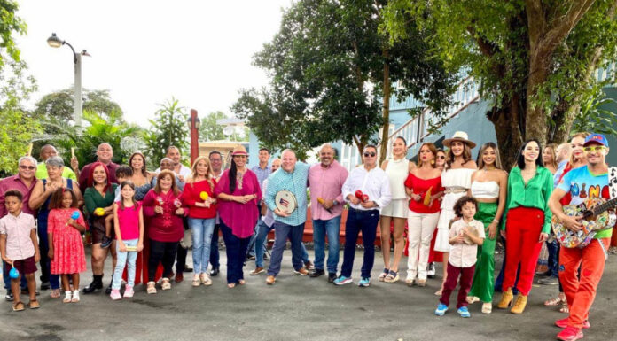 Llega la Navidad al TeleOnce y celebran junto a todo el talento local