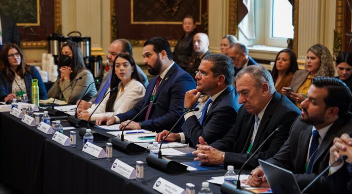 PIERLUISI PARTICIPA EN DIÁLOGO ECONÓMICO DE LA CASA BLANCA