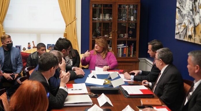 COMISIONADA RESIDENTE CONVOCA AL GOBIERNO, SECTOR PRIVADO Y ORGANIZACIONES EN DEFENSA DE FONDOS PARA MEDICARE