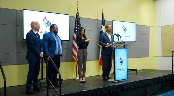 GOBERNADOR ANUNCIA PROGRAMA PARA REFORZAR LA LECTURA ENTRE LOS NIÑOS