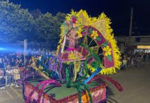 DESFILE INAUGURA LA NAVIDAD PEÑOLANA