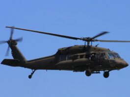 DERRIBO DE HELICÓPTERO EN ORMUZ AUMENTA LA PRESIÓN SOBRE TRUMP EN MEDIO DE TENSIONES CON IRÁN