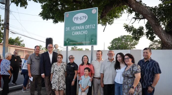 DESIGNAN CARRETERA EN DORADO EN HONOR AL DR. HERNÁN ORTIZ CAMACHO