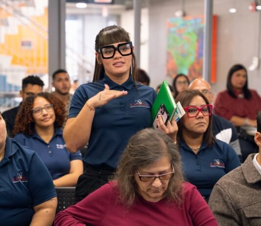 “RECARGAR PARA CUIDAR” ABORDA BIENESTAR DE PROMOTORES DE SALUD COMUNITARIA